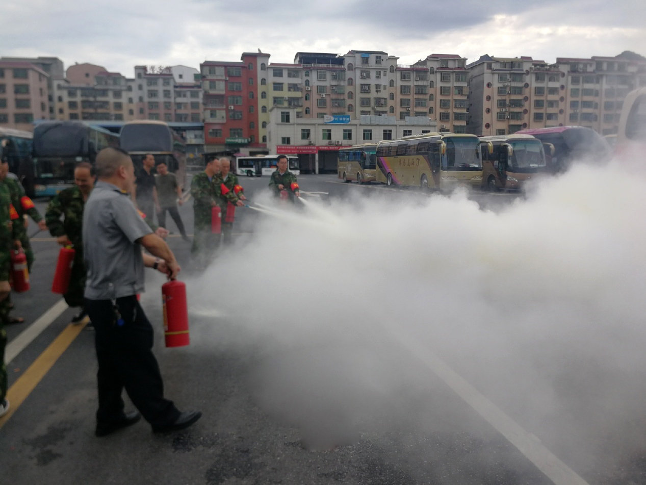 EBET易博城际大巴站开展2020年消防、反恐、应急救援演练